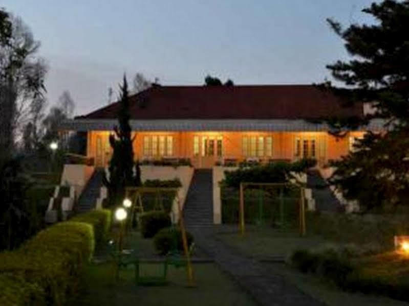 호텔 인다 팰리스 타왕만구 외부 사진